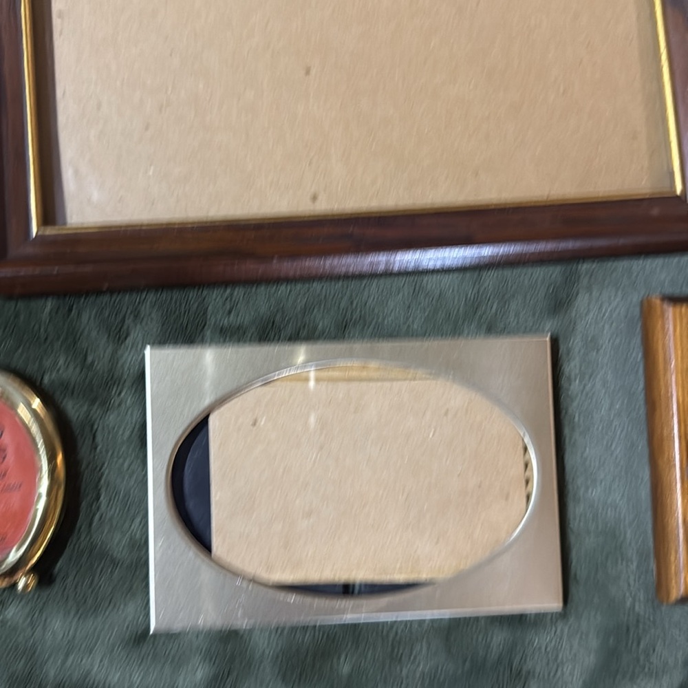 Six pictures frames. - Picture 5 of 6